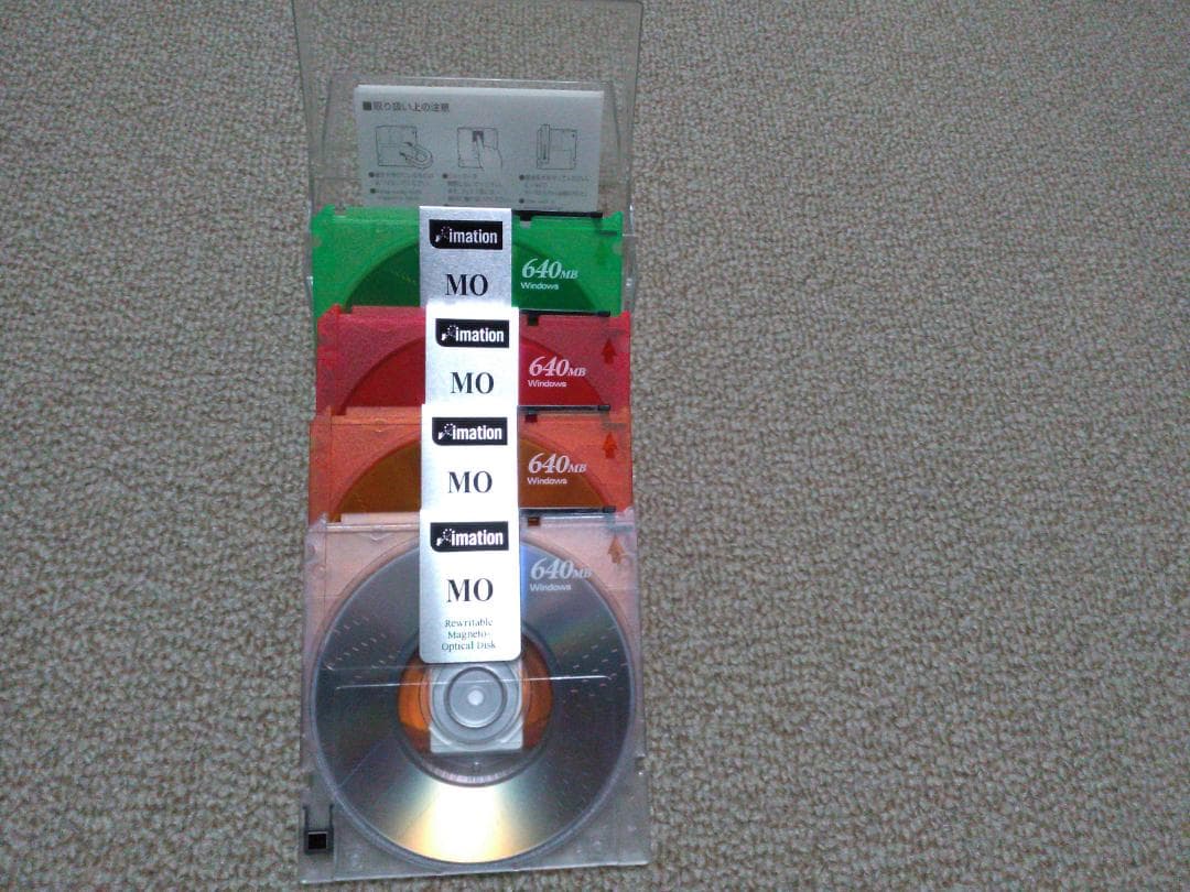 Logitec製品内蔵型MOドライブ & Diamond製SCSI PCIカード