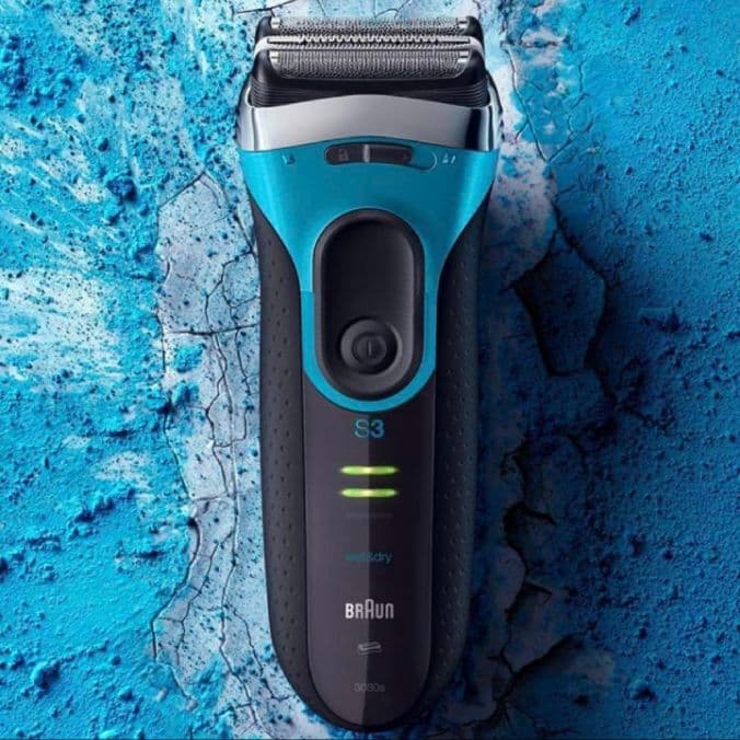 しばBRAUN3080s Wet&Dry 充電スタンド付き新品未使用❣️