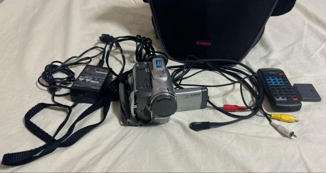￼ 【中古】Canon キャノン DM-FV M100 デジタルビデオカメラ