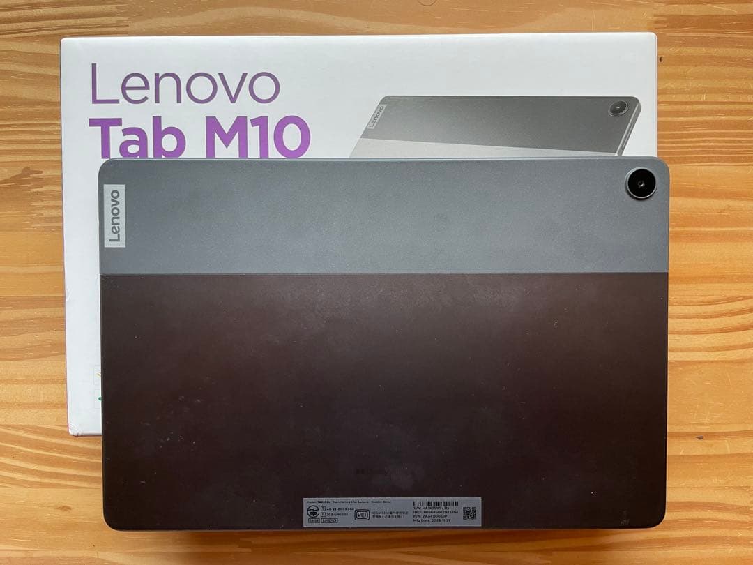 Lenovo Tab M10 本体