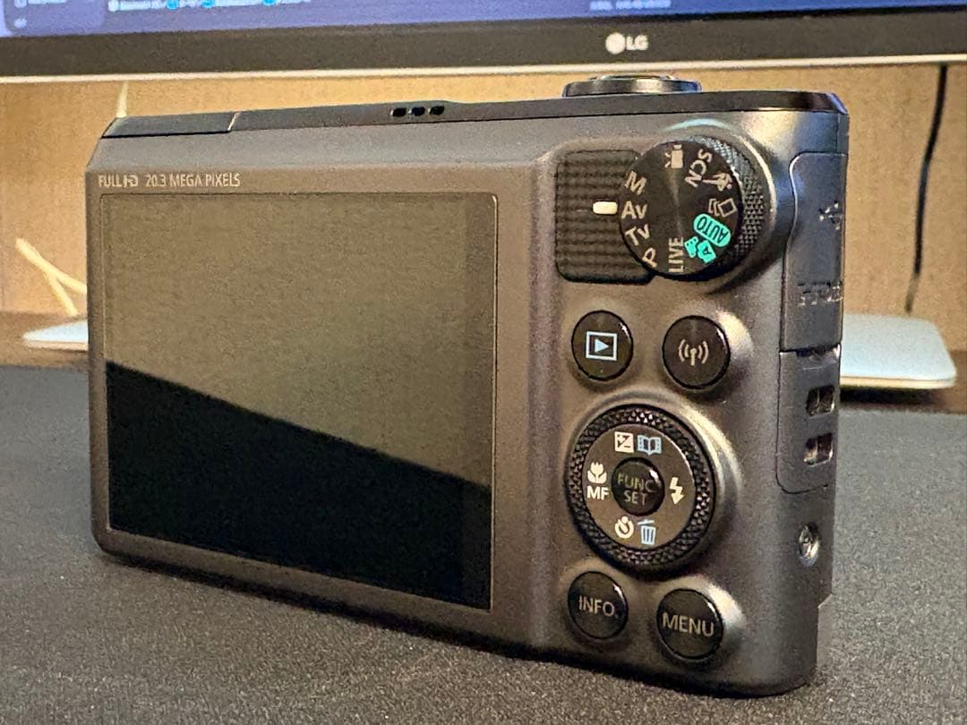 Canon PowerShot SX720 HS ブラック