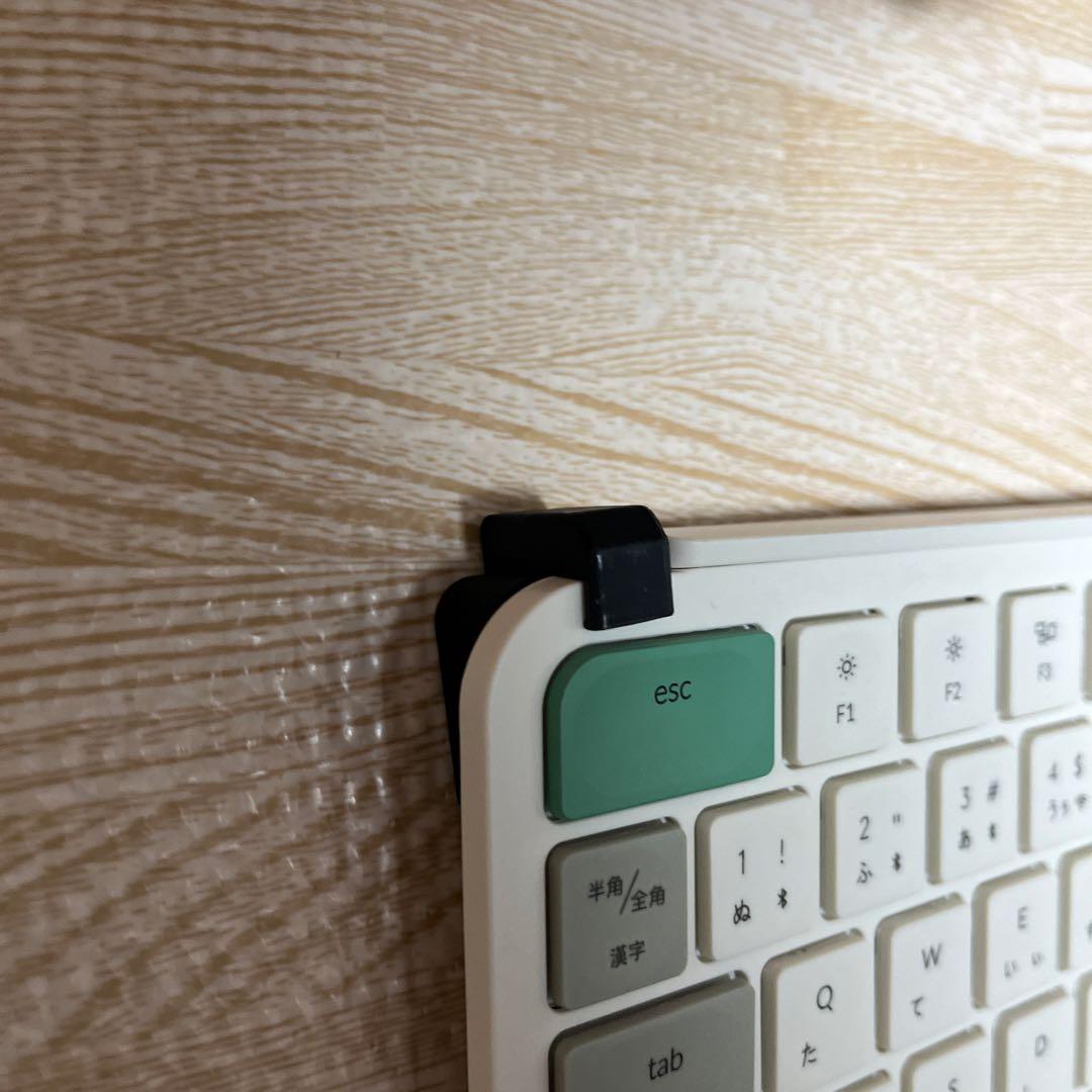 美品KeychronB1 Pro キーボード傾斜アップ＆USB収納スタンドおまけ