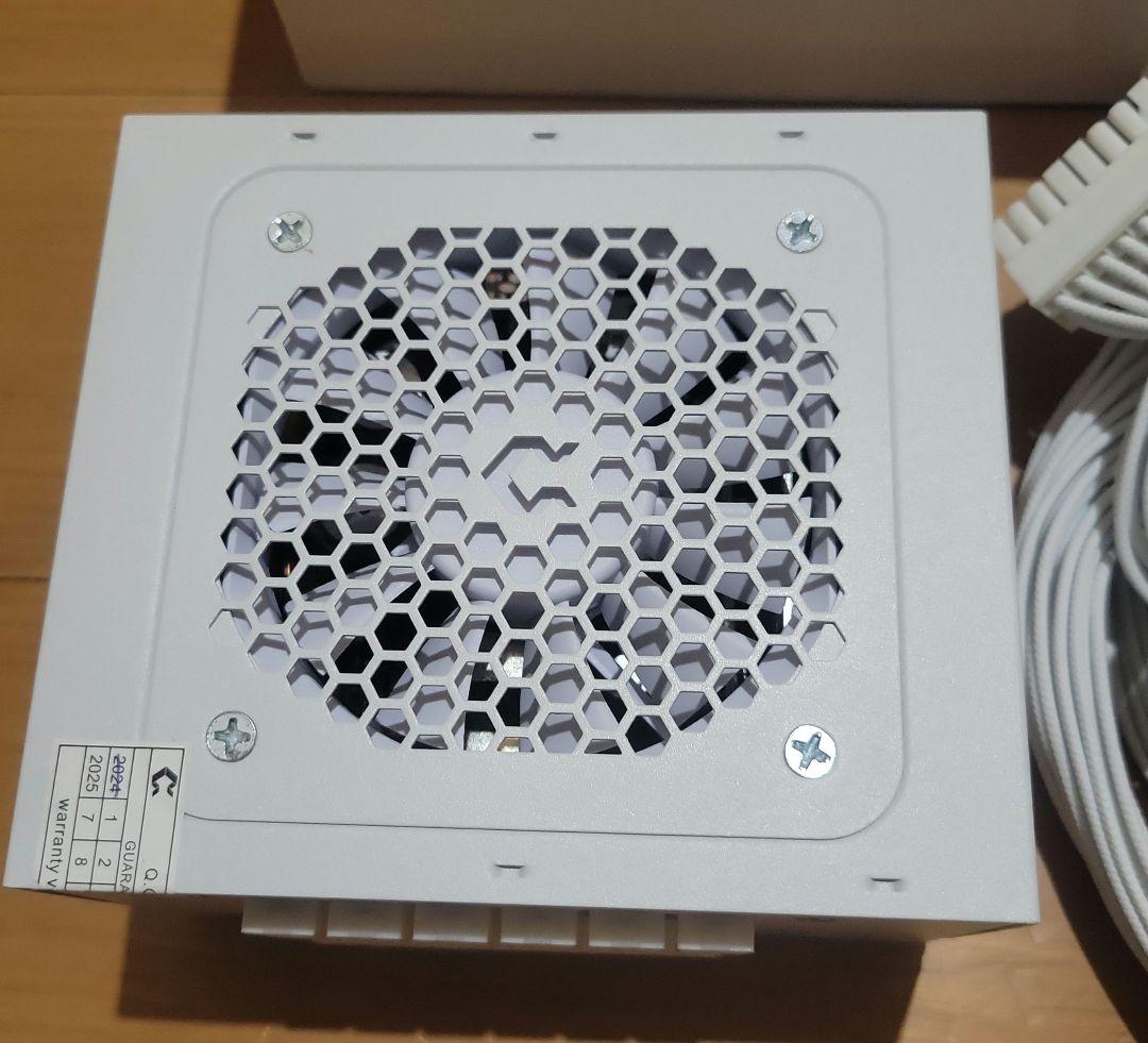 LFISH フルモジュラー SFX電源 600W 白色