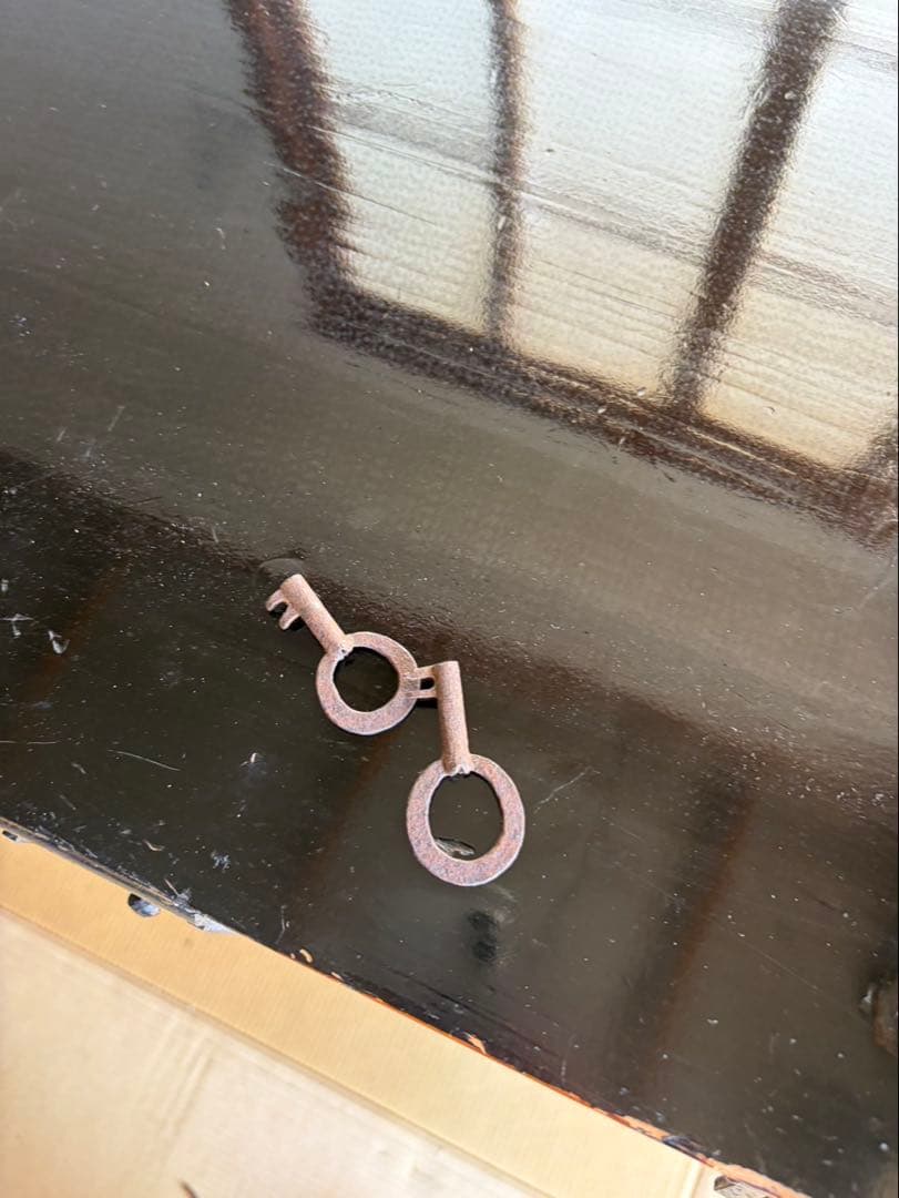 鍵付時代箪笥　和箪笥　閂　棒箪笥　隠し箱　飾り金具　アンティーク