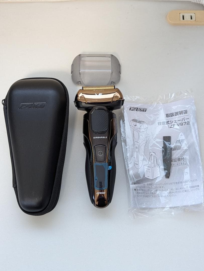 新品 IZUMI IZF-V972 4枚刃 ハイエンドモデル 保証書 シェーバー