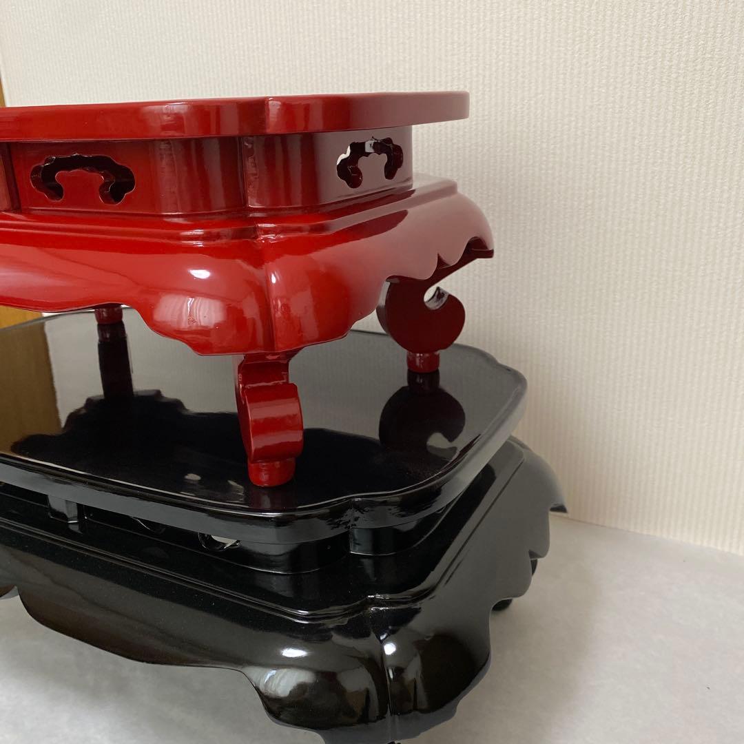 木製どっしりとした台　黒大　赤小　未使用