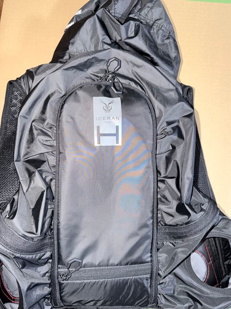 ICEMAN HYBRID-PRO 水冷ベスト オプションネッククーラー付き