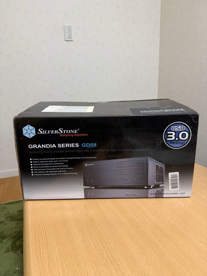 PCケースSilverStone GD8 Black