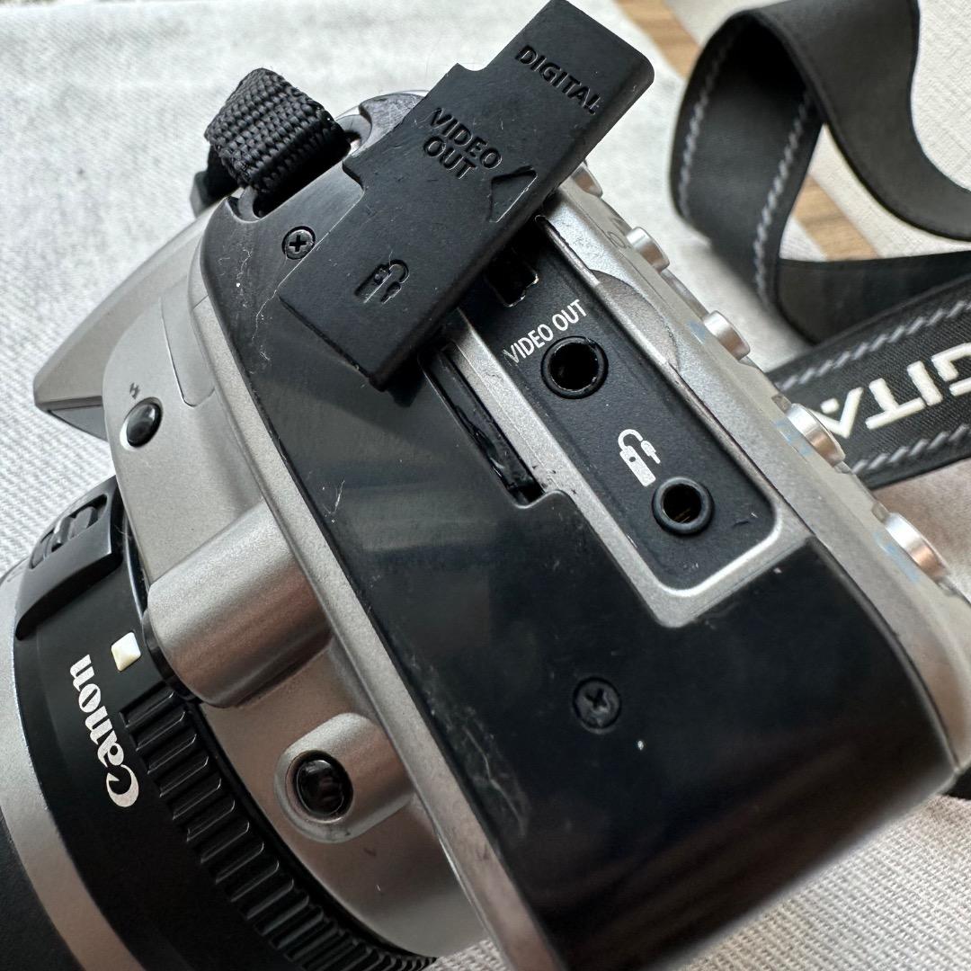 Canon EOS Kiss 初代 DS6041 デジタル一眼レフ