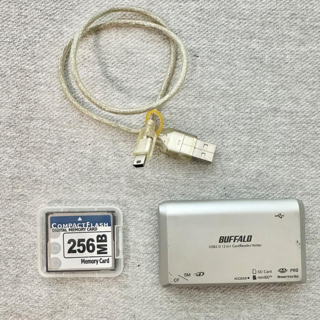 Canon EOS Kiss 初代 DS6041 デジタル一眼レフ