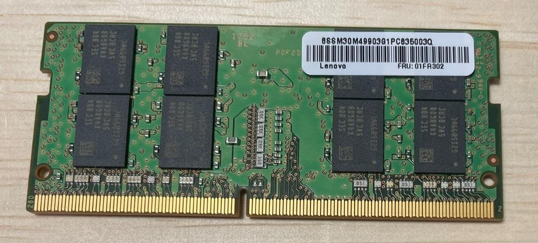 SAMSUNG 16GB DDR4 PC4-2400T ノートパソコン用
