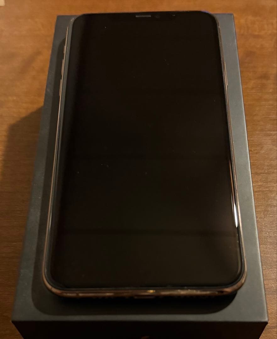 Apple iPhone 11 Pro max ゴールド 本体