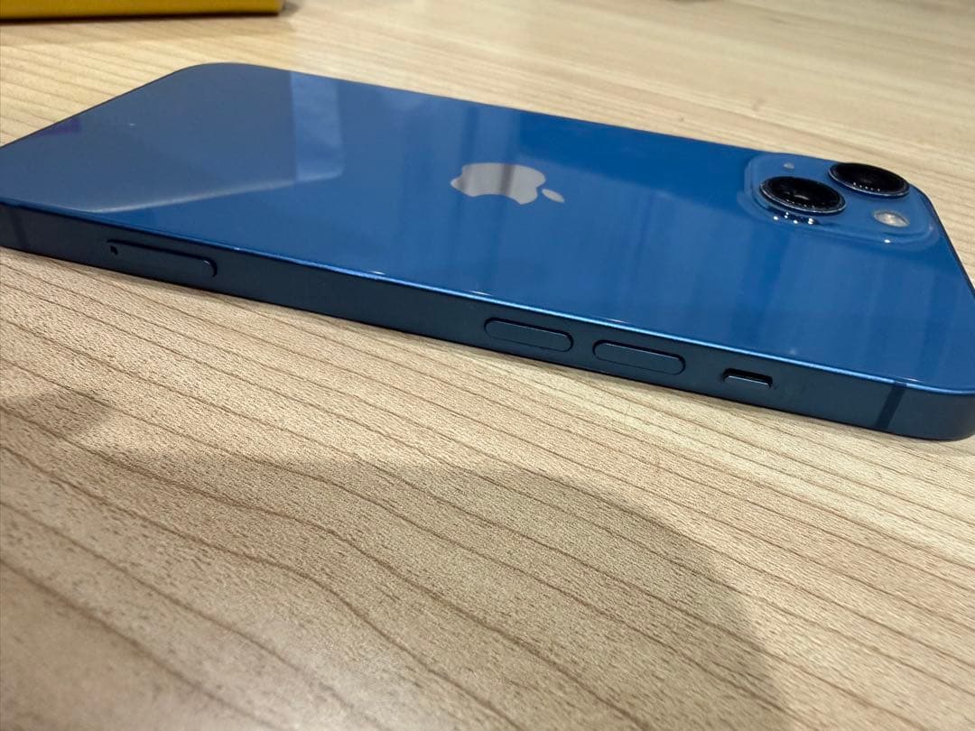 Apple iPhone 13 ブルー 本体　SIMフリー