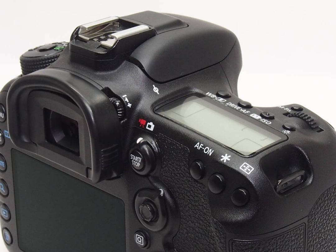 ■美品■ Canon EOS 7D Mark II ボディ 《 使用感極少