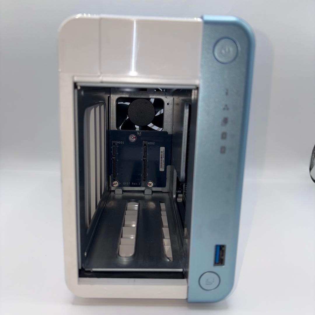 【美品】QNAP NAS TS-251D 付属品多数／HDDなし