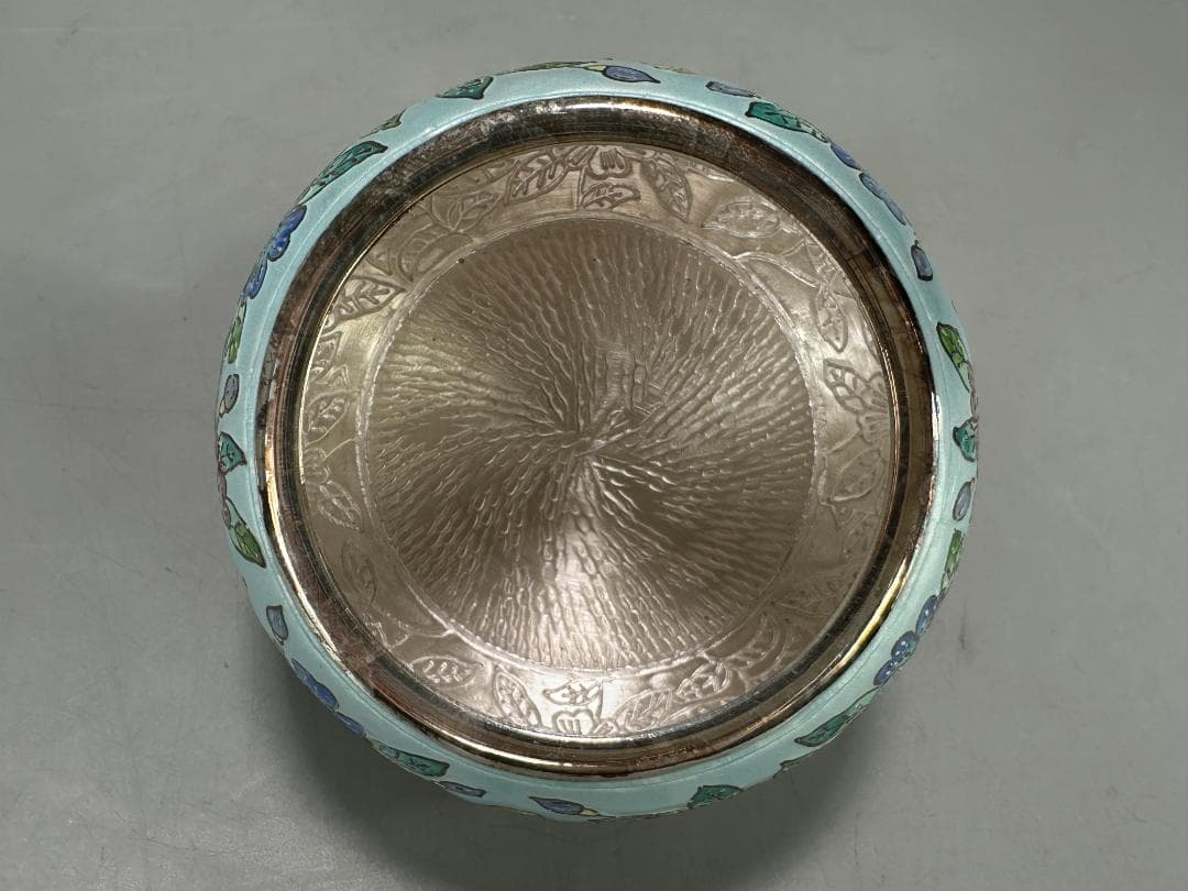 UM9-2S65　韓国美術　純銀製　七宝焼花卉文蓋物　重さ165g　美品　共箱
