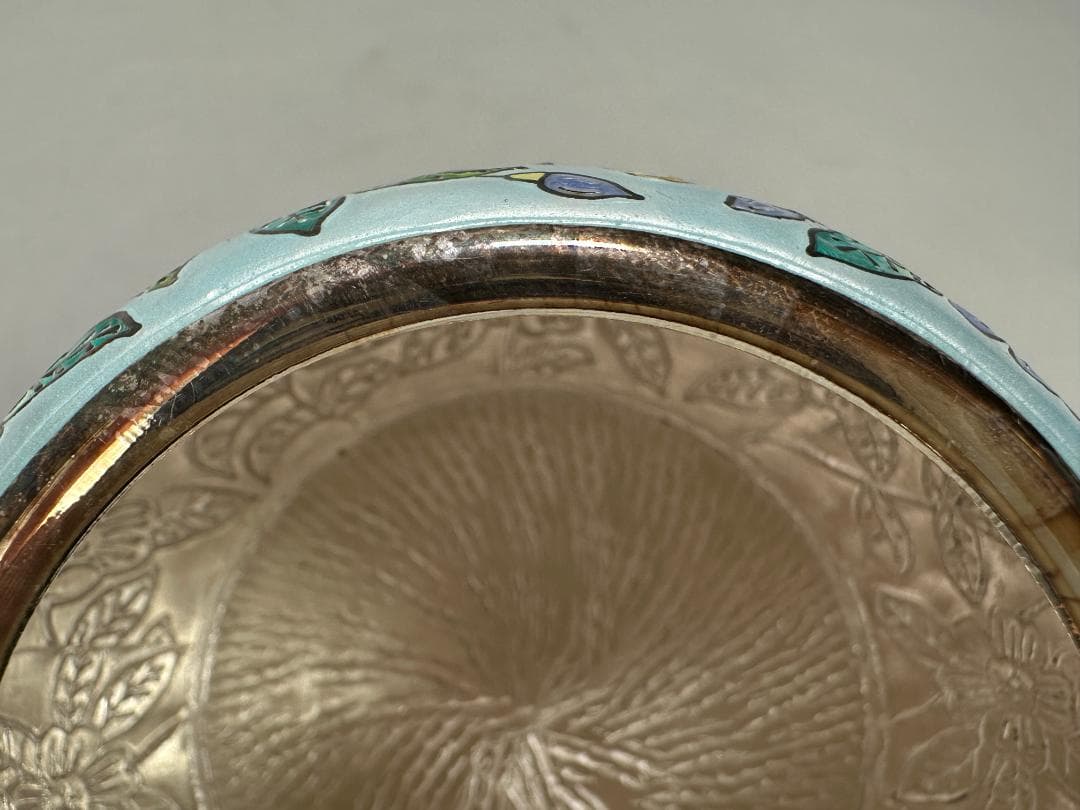UM9-2S65　韓国美術　純銀製　七宝焼花卉文蓋物　重さ165g　美品　共箱