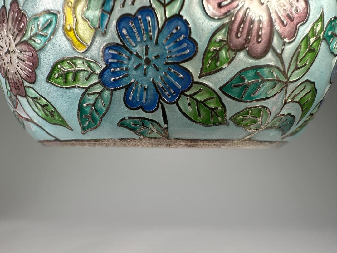 UM9-2S65　韓国美術　純銀製　七宝焼花卉文蓋物　重さ165g　美品　共箱