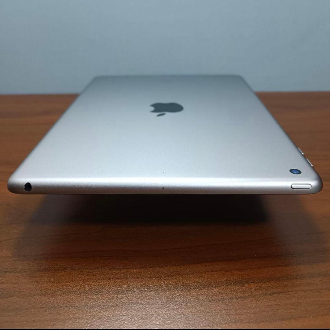 iPad 9.7 第6世代 32GB キーボード付