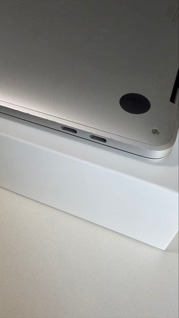 MacBook Pro M2 メモリ8GB/256GB 13インチ