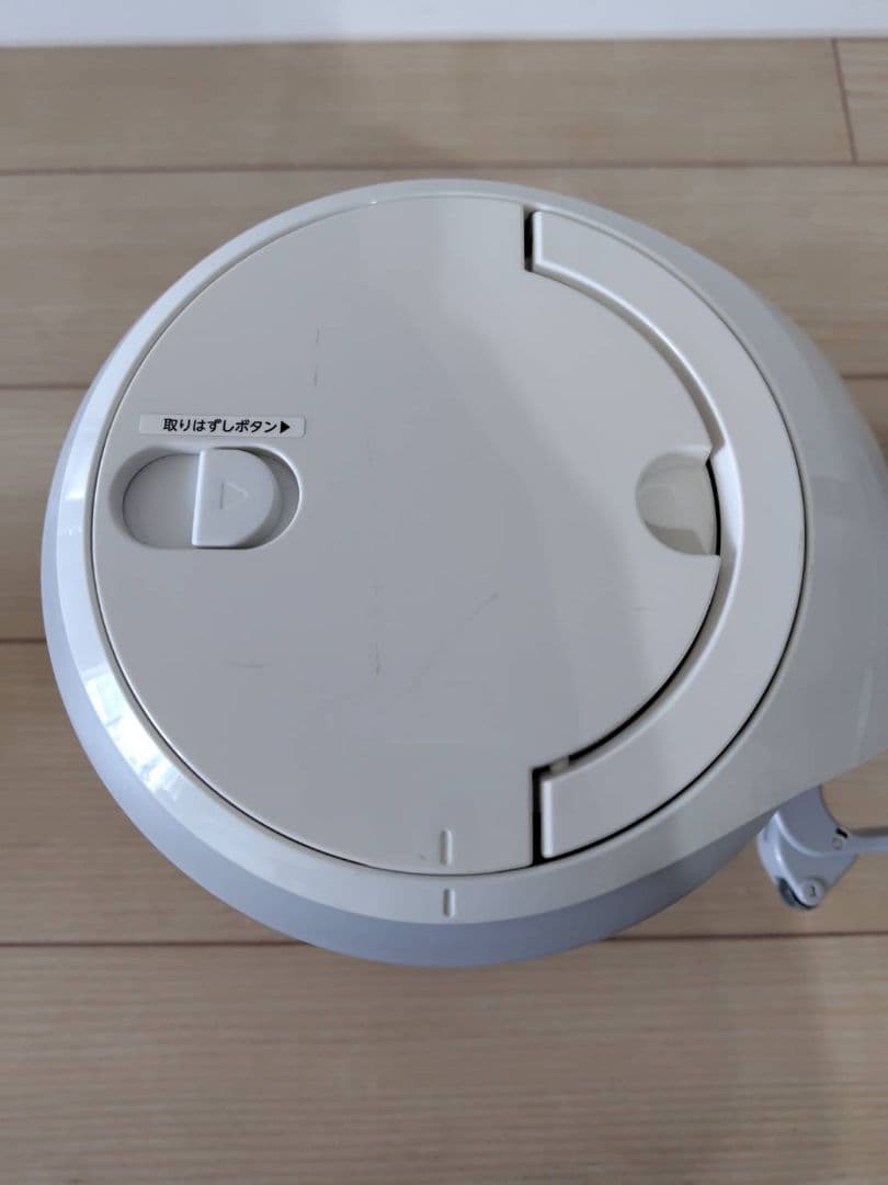 【大幅値下げしました！】東芝 サイクロン式 コードレス掃除機