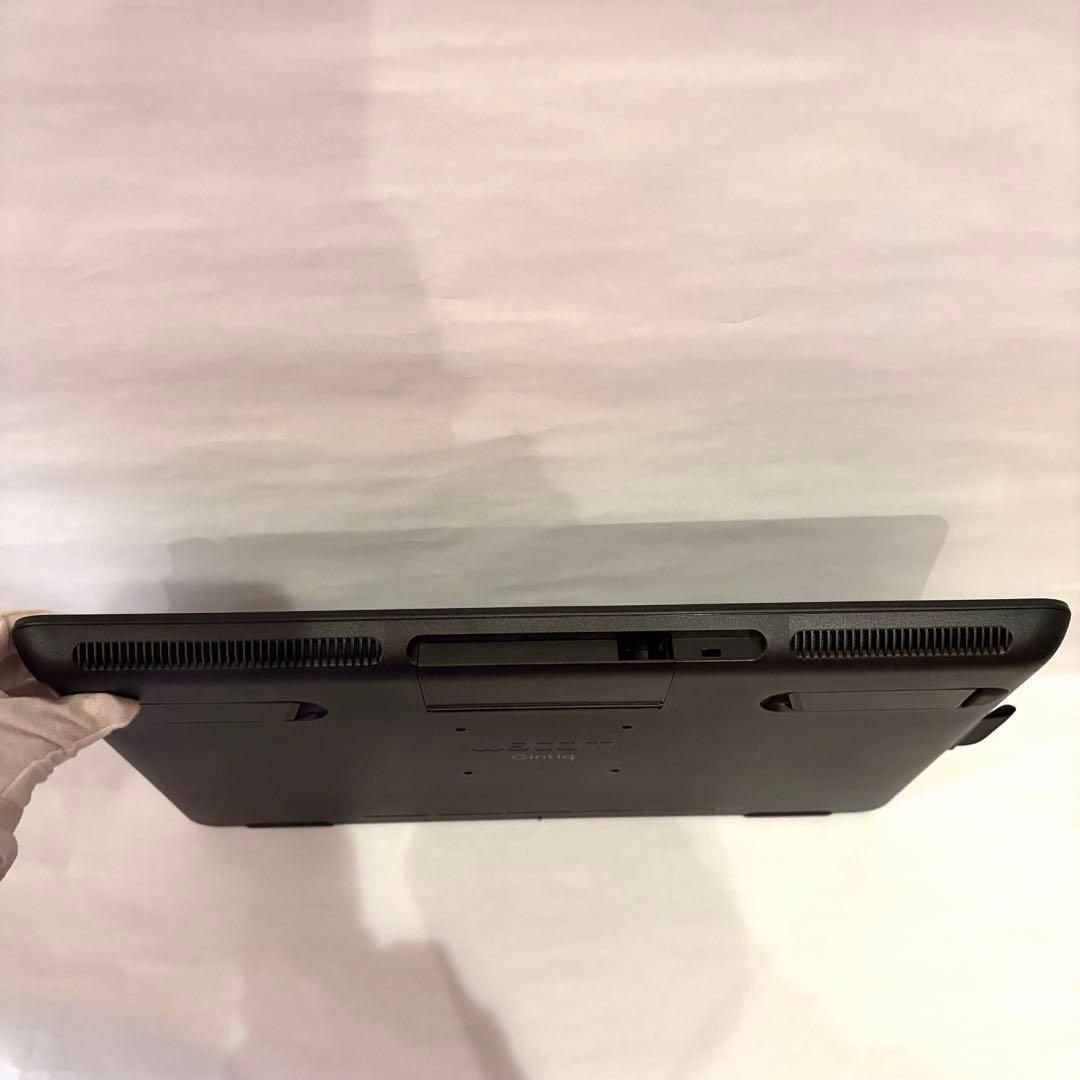 Wacom Cintiq 16 (DTK1660K0D) ワコム 液晶タブレット