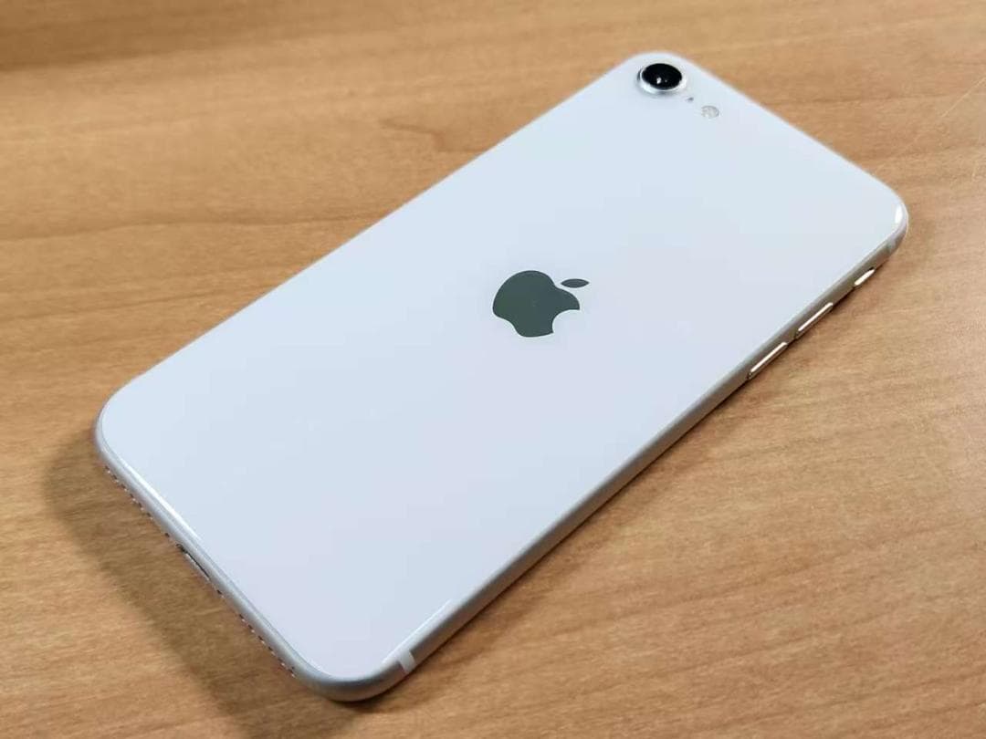 020300D iPhone SE A2782 64GB第3世代 最大容量87%