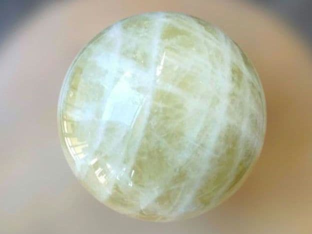 【割引大特価】シトリンクォーツ 黄水晶 丸玉 スフィア 2.5Kg 木製台座付き