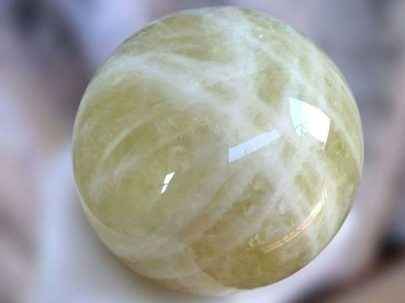 【割引大特価】シトリンクォーツ 黄水晶 丸玉 スフィア 2.5Kg 木製台座付き