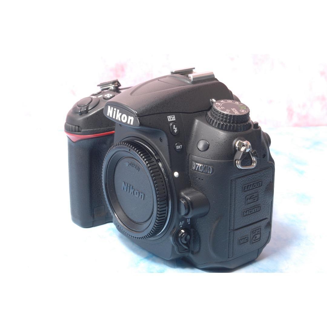 ニコン D7000☆一眼レフカメラ☆超望遠付Wレンズ☆バッグ付☆デビュー向け